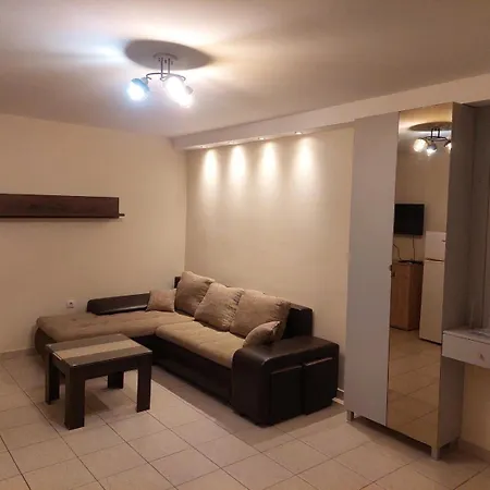 Adeona Free Parking Sremska Kamenica