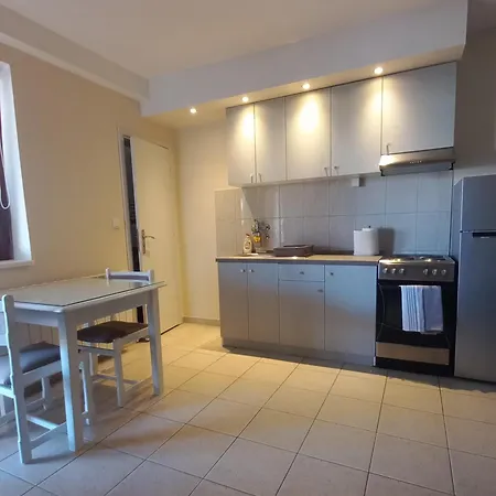 Adeona Free Parking *